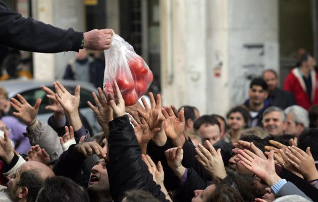 Στοιχεία ΣΟΚ: 40% αύξηση της φτώχειας στην Ελλάδα σε μία οκταετία